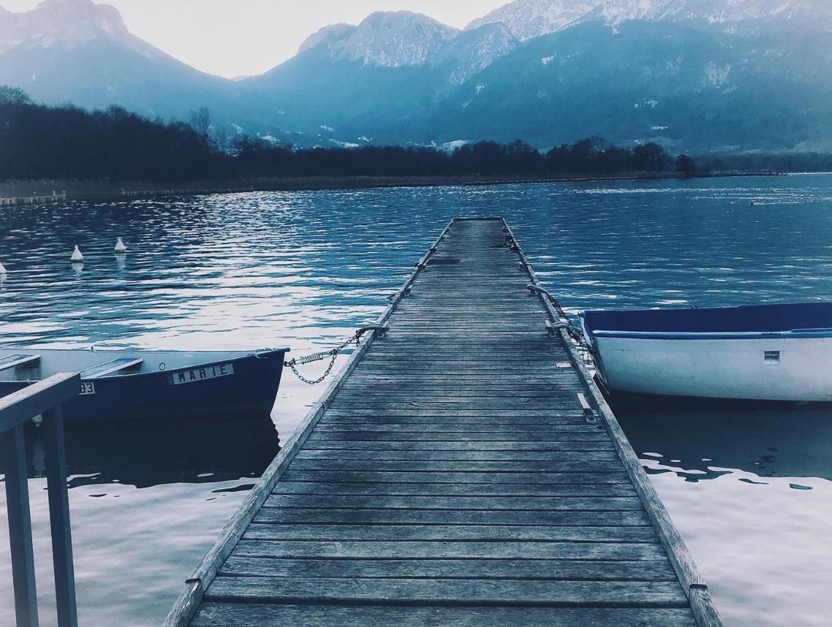 דוסאר Reflet Bleu Du Lac D'Annecy 3 Etoiles - Face Au Lac, Parking Gratuit, Paddle Board מראה חיצוני תמונה