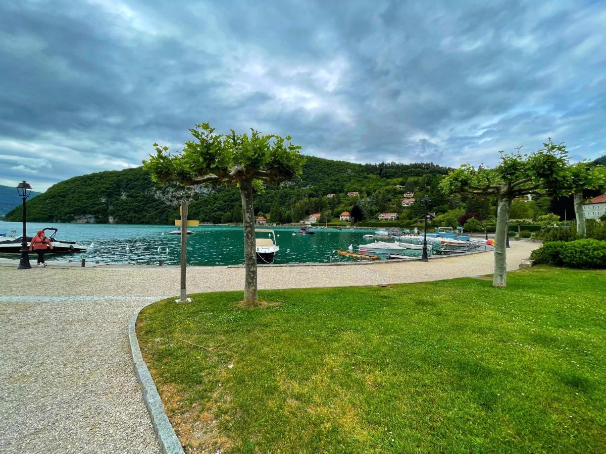 דוסאר Reflet Bleu Du Lac D'Annecy 3 Etoiles - Face Au Lac, Parking Gratuit, Paddle Board מראה חיצוני תמונה