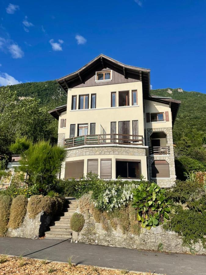 דוסאר Reflet Bleu Du Lac D'Annecy 3 Etoiles - Face Au Lac, Parking Gratuit, Paddle Board מראה חיצוני תמונה