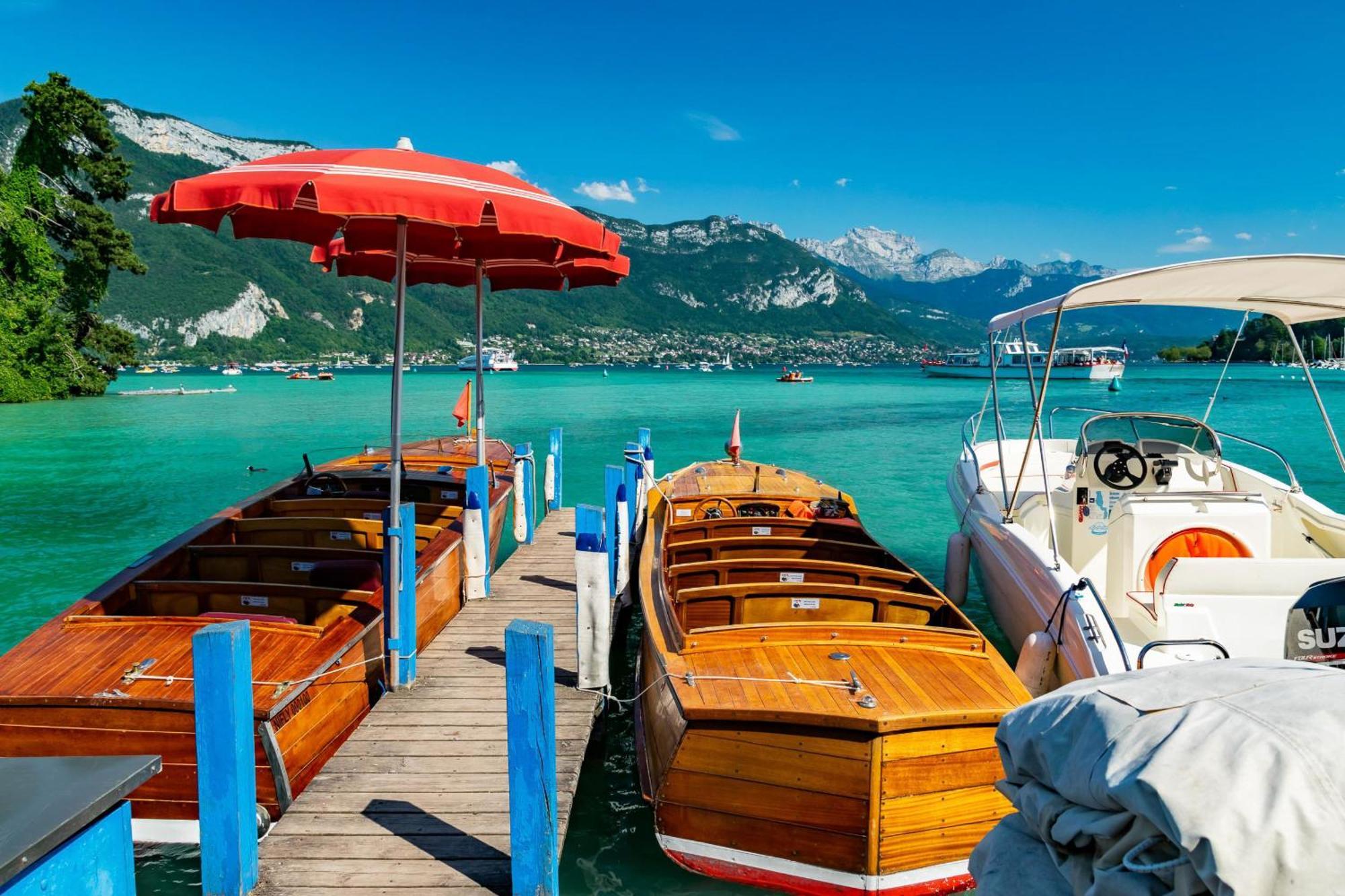 דוסאר Reflet Bleu Du Lac D'Annecy 3 Etoiles - Face Au Lac, Parking Gratuit, Paddle Board מראה חיצוני תמונה